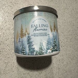 Bath & Body Works Falling Flurries Candle